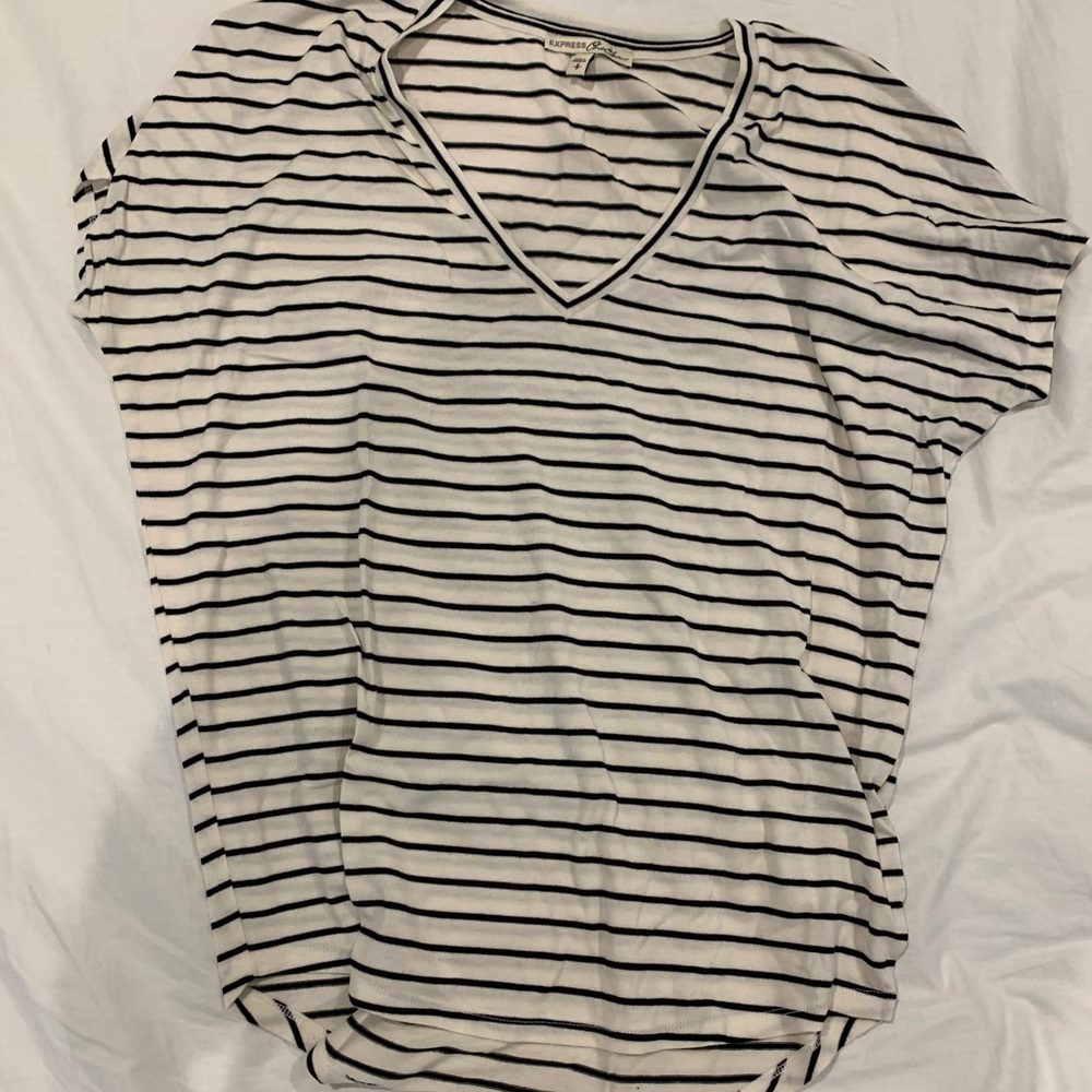 Tee shirt